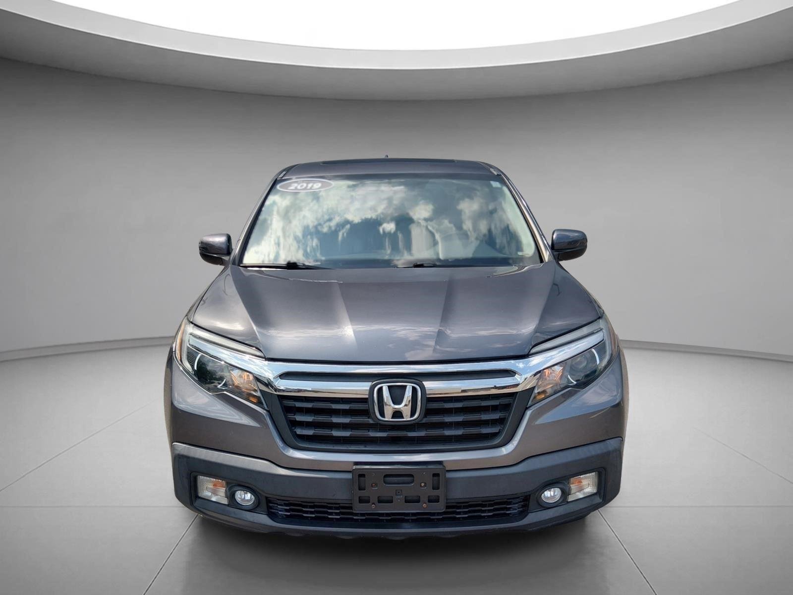 Used 2019 Modern Steel Metallic Honda RTL image 8