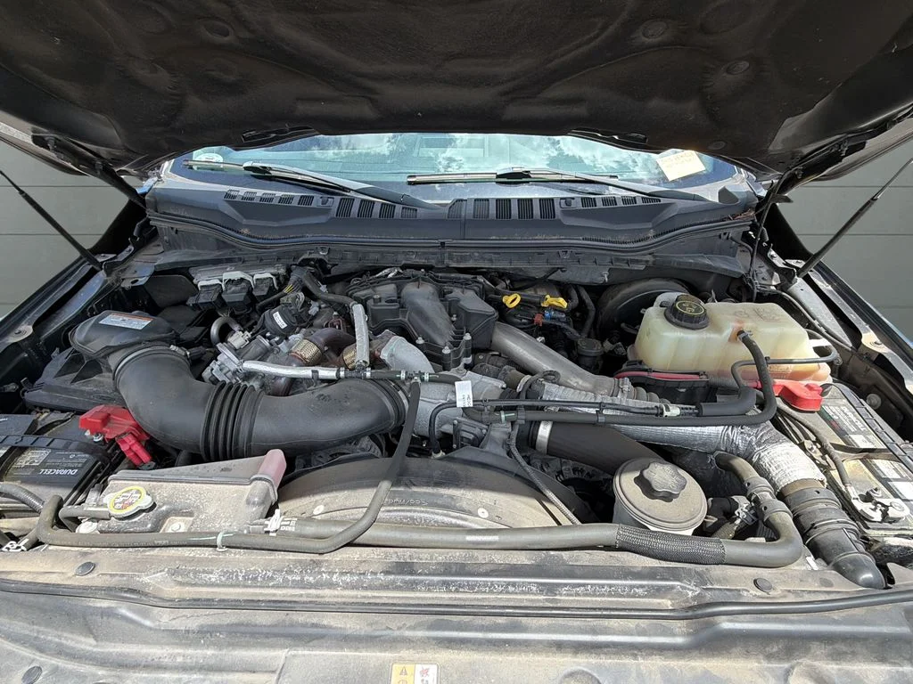 Used 2018 Gray Ford XLT image 9