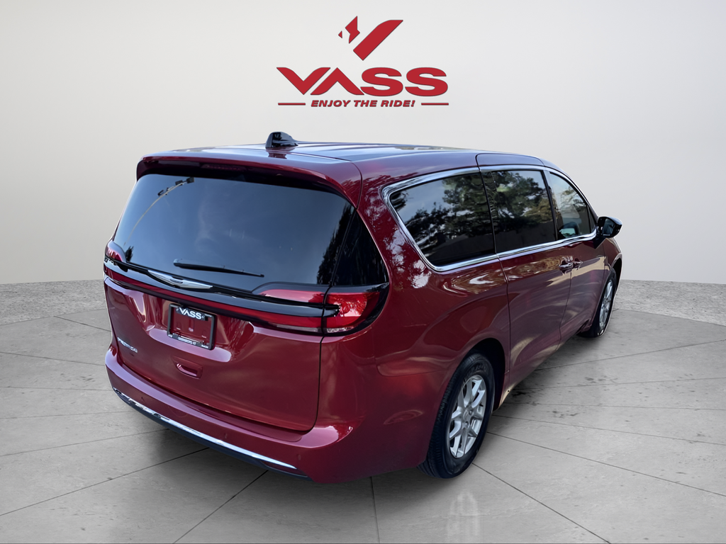 2026 Chrysler Pacifica Select - Photo 9