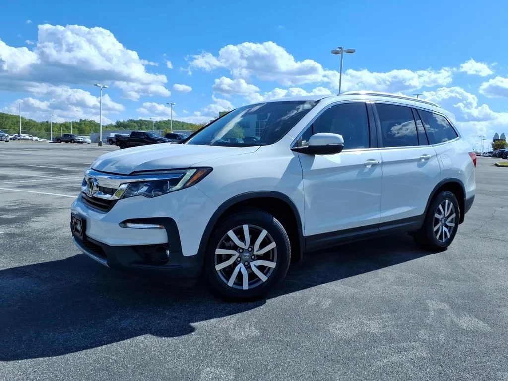 Used 2020 Silver Honda EX-L image 2