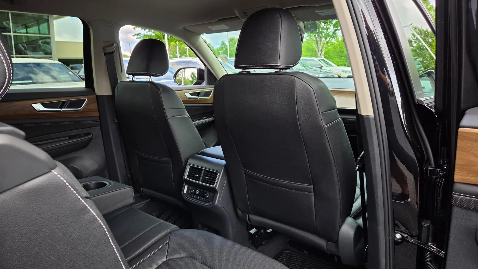 New 2026 Deep Black Pearl Volkswagen 2.0T SE image 61