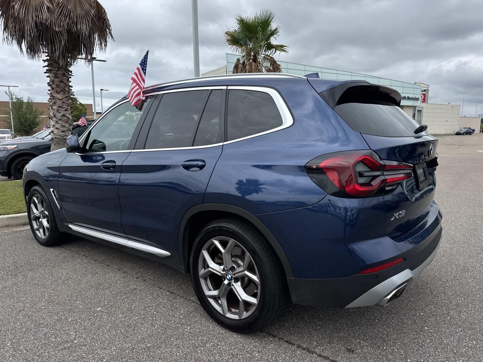 Used 2024 Blue BMW sDrive30i image 8
