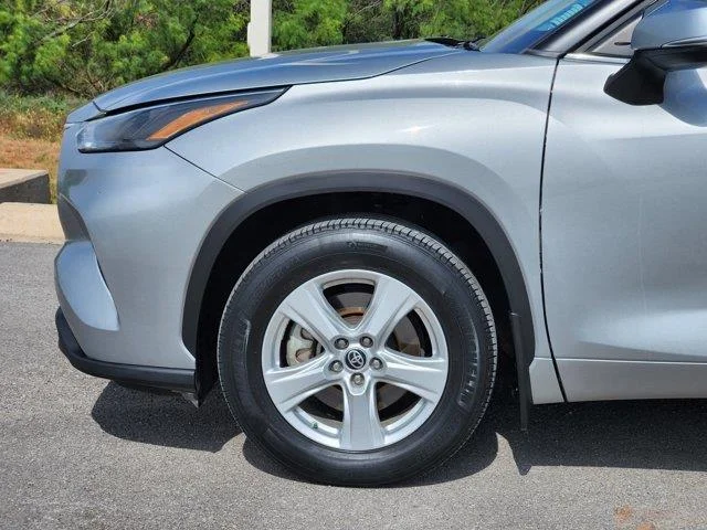 Used 2024 Silver Toyota LE Front-Wheel Drive image 8