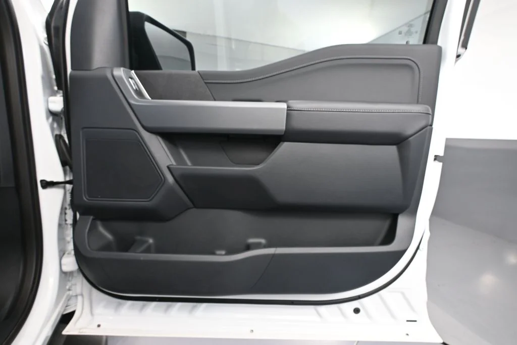2025 Ford F-150 XLT - Photo 48
