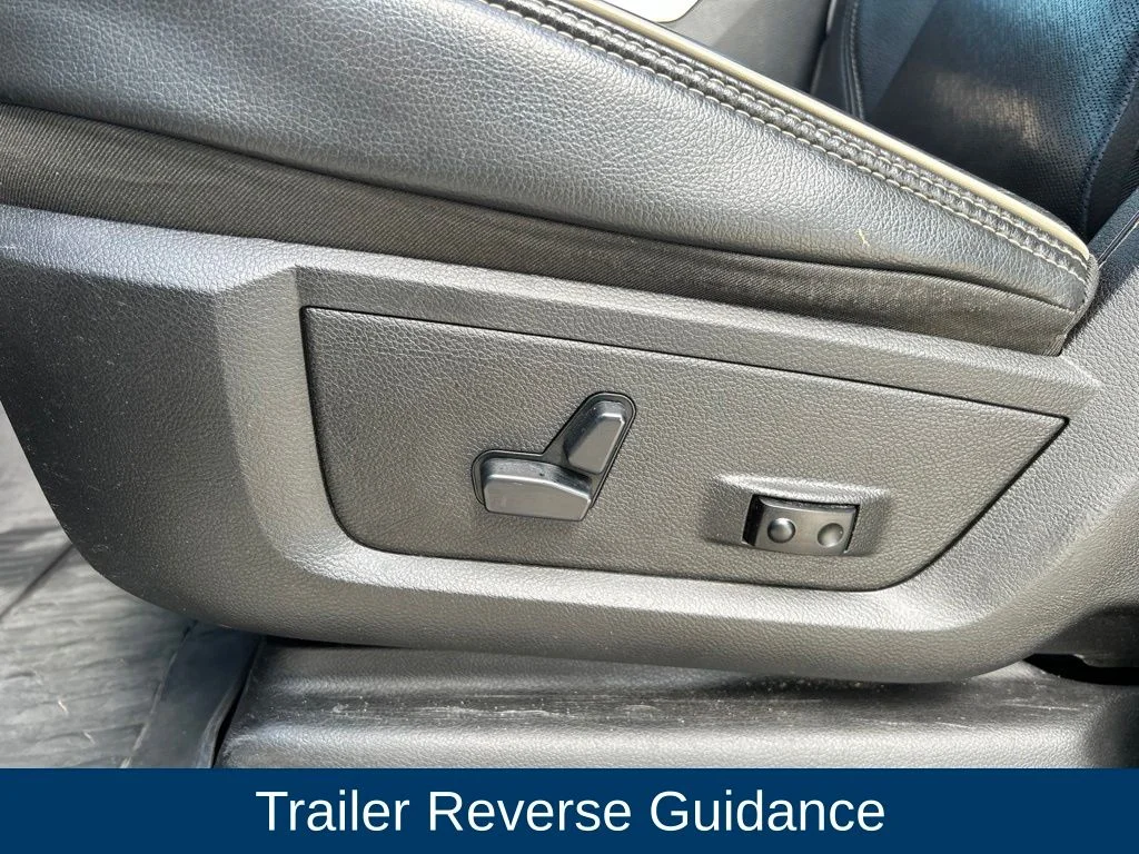 Used 2019 Patriot Blue Pearlcoat Ram Laramie image 12