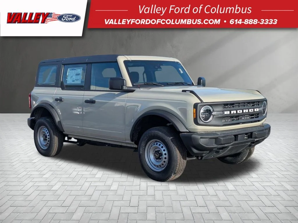 2025 Ford Bronco Base 4x4's photo
