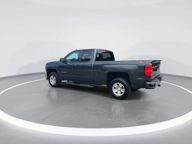 Used 2019 Gray Chevrolet LT image 6