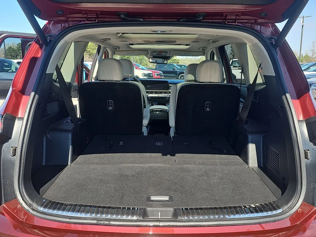 Used 2023 Red Kia SX image 12