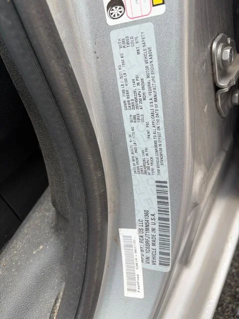 Used 2021 Silver Ram Laramie image 12