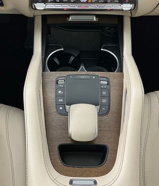 Used 2022 White Mercedes-Benz GLE 350 image 19