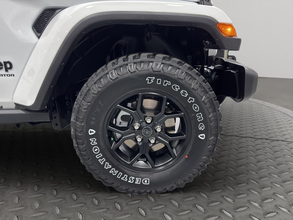 New 2025 Bright White Clear-Coat Exterior Paint Jeep Willys image 14