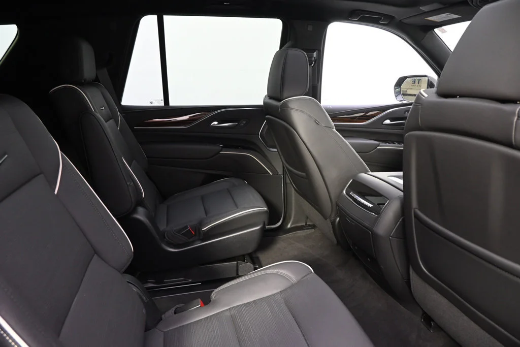 Used 2023 BLACK RAVEN Cadillac 4WD Premium Luxury image 18