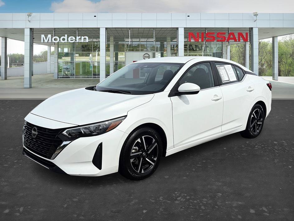 Certified Used 2025 Aspen White Tricoat Nissan SV image 1