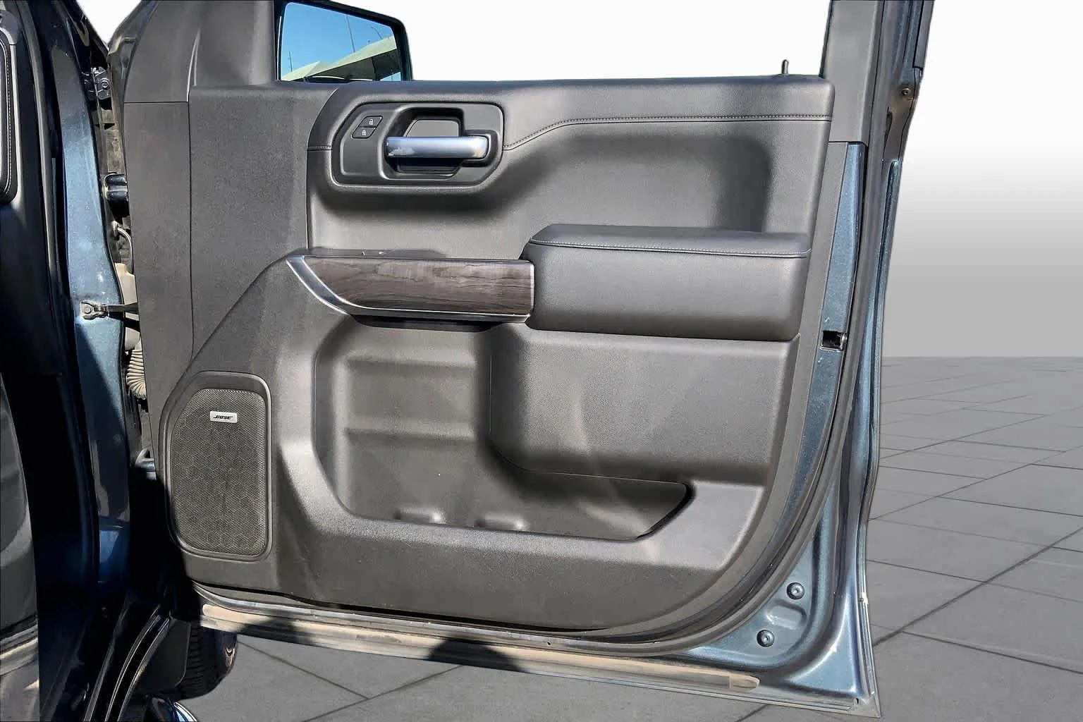 Used 2019 Shadow Gray Metallic Chevrolet LTZ image 20