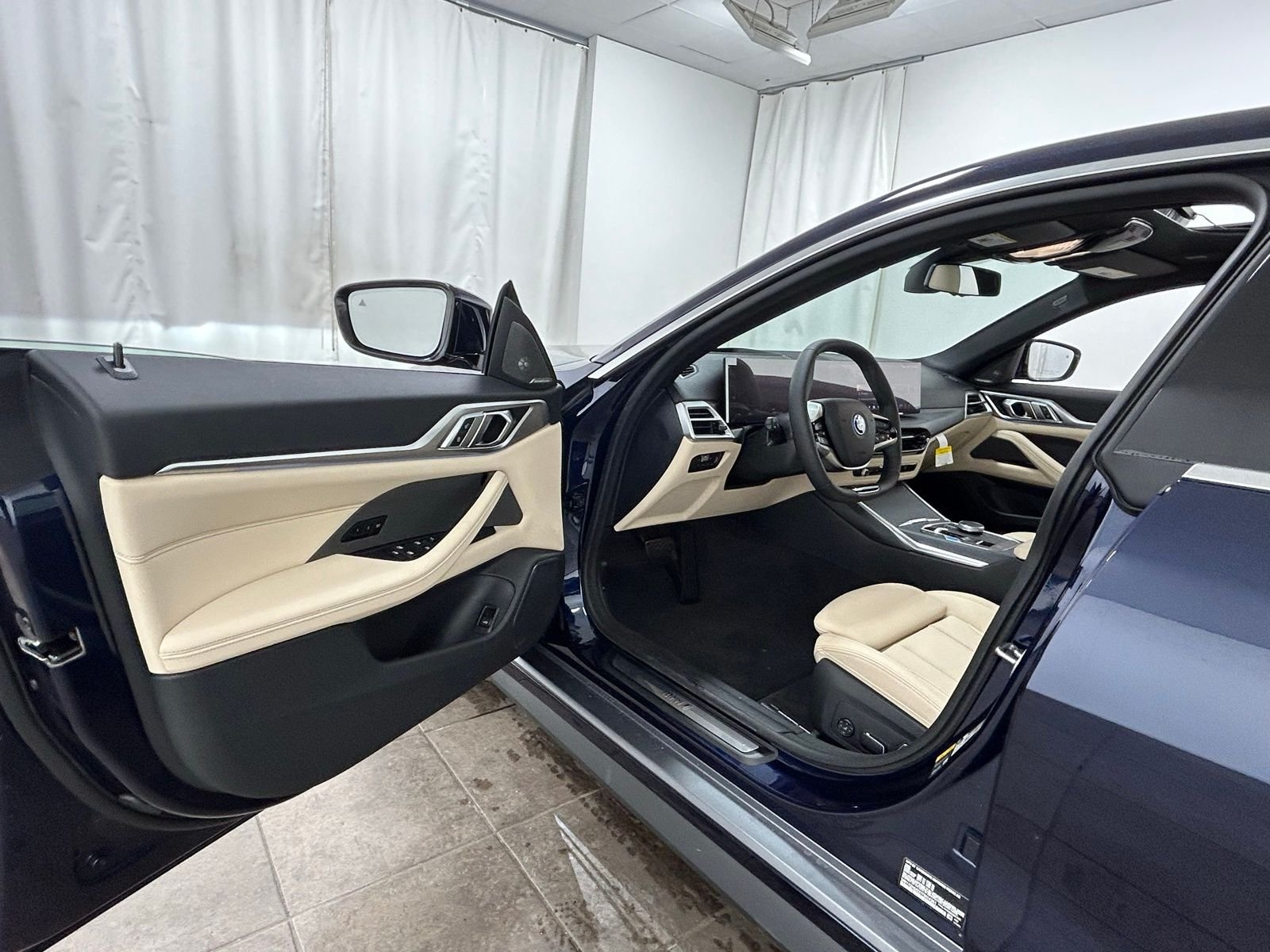 New 2026 Tanzanite Blue II Metallic BMW xDrive40 image 38