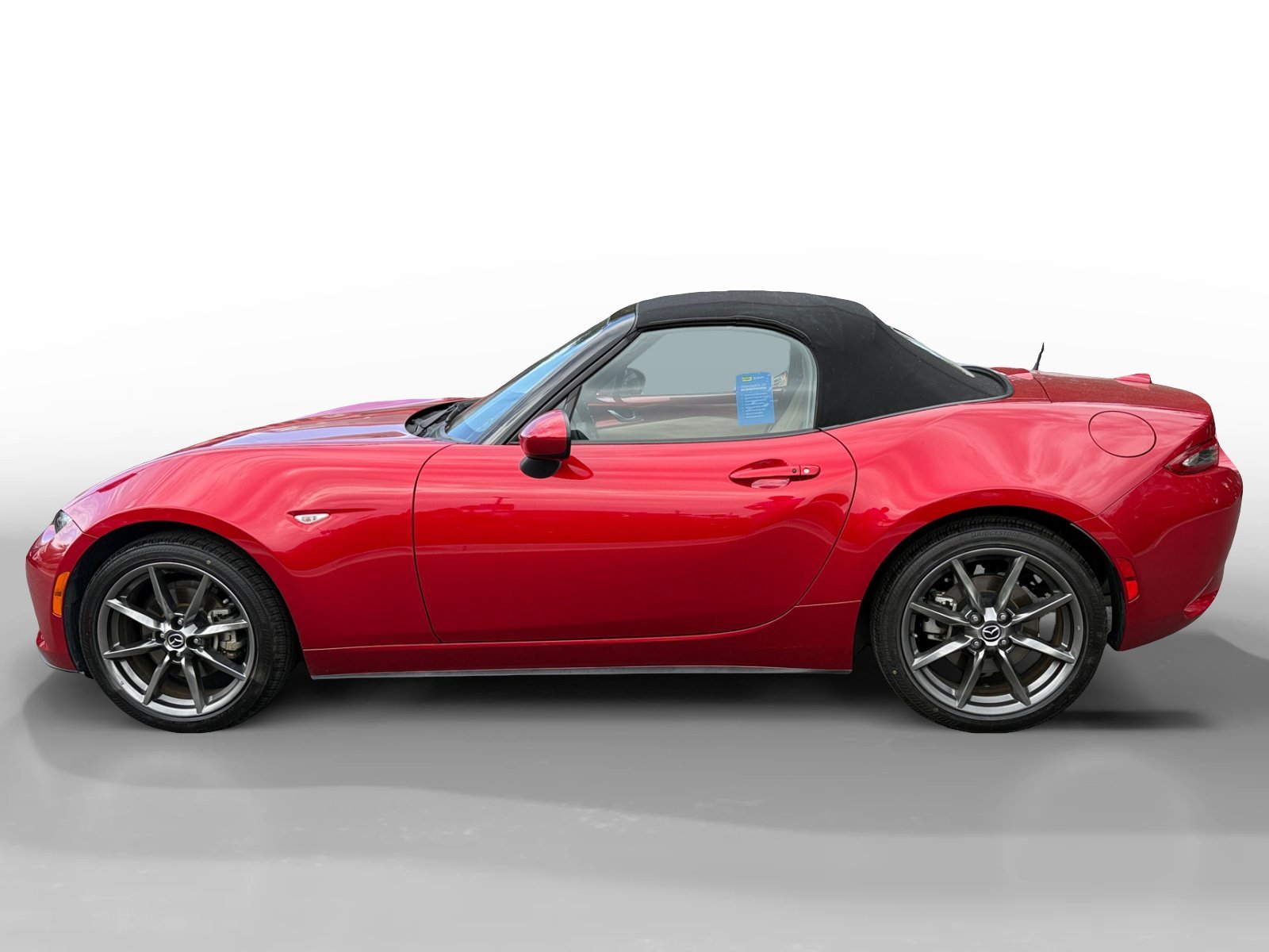 Used 2016 Red Metallic Mazda Grand Touring image 2