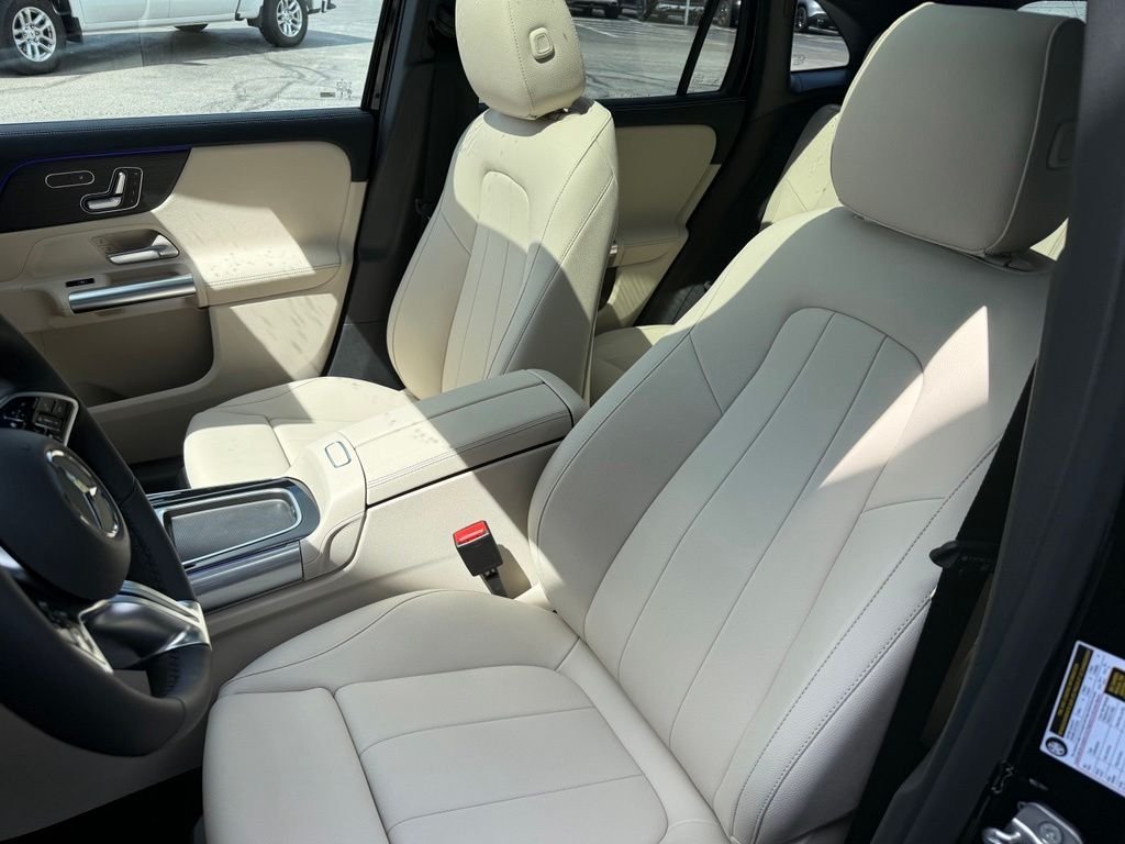 New 2026 Night Black Mercedes-Benz GLA 250 image 10