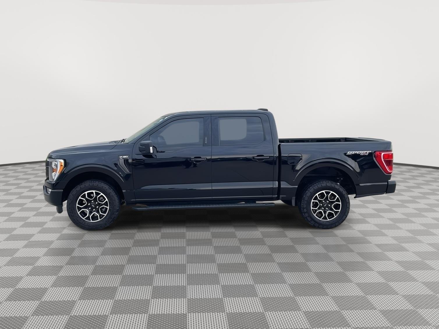 Used 2022 Agate Black Ford XLT image 6