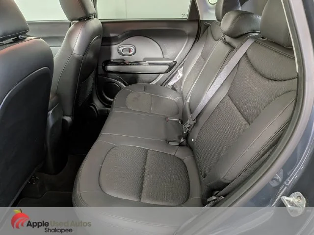 Used 2016 Blue Kia Exclaim image 32