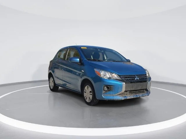 Used 2024  Mitsubishi  image 2