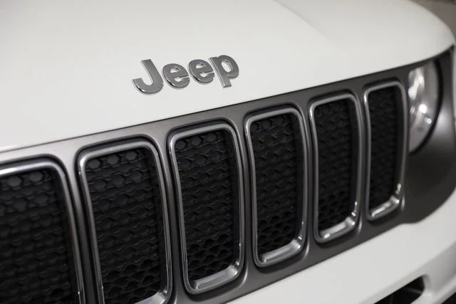Used 2021 White Jeep Limited image 29