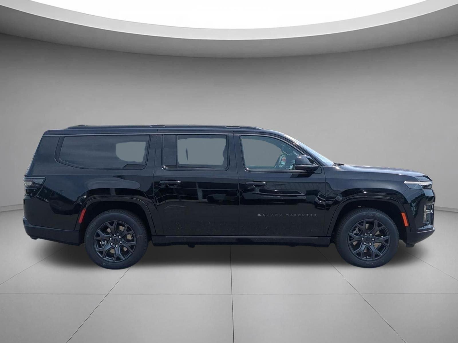 New 2026 High Gloss Black Exterior Paint Jeep Limited Altitude image 6