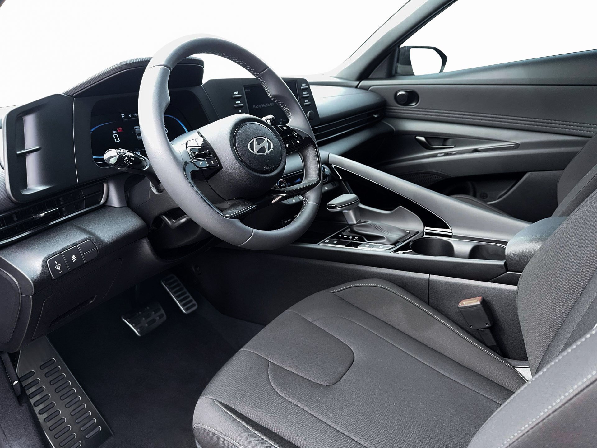 New 2026 Amazon Gray Hyundai SEL Sport image 15