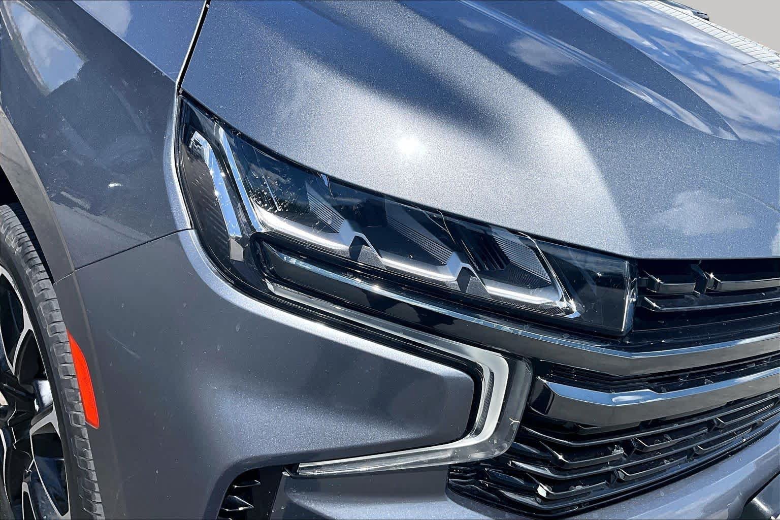 Used 2021 Satin Steel Metallic Chevrolet RST image 27