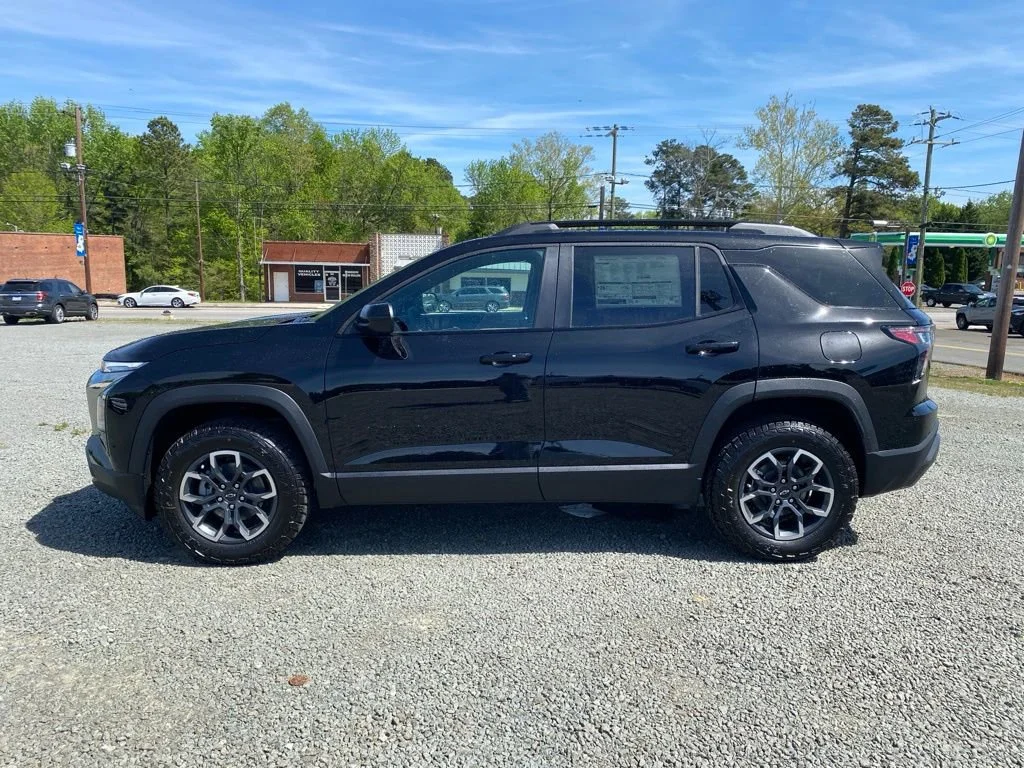 New 2026 Mosaic Black Metallic Chevrolet ACTIV image 6