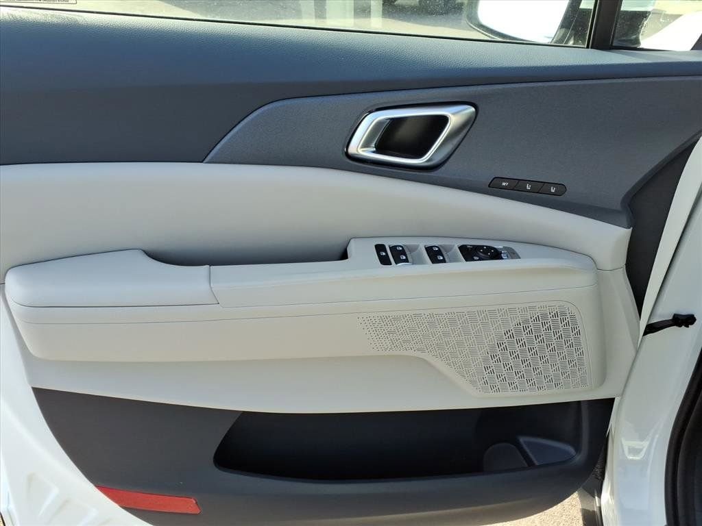 2026 Kia Carnival EX - Photo 11