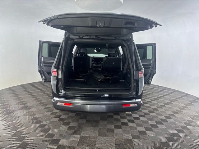 Used 2022 Black Jeep Series III image 17