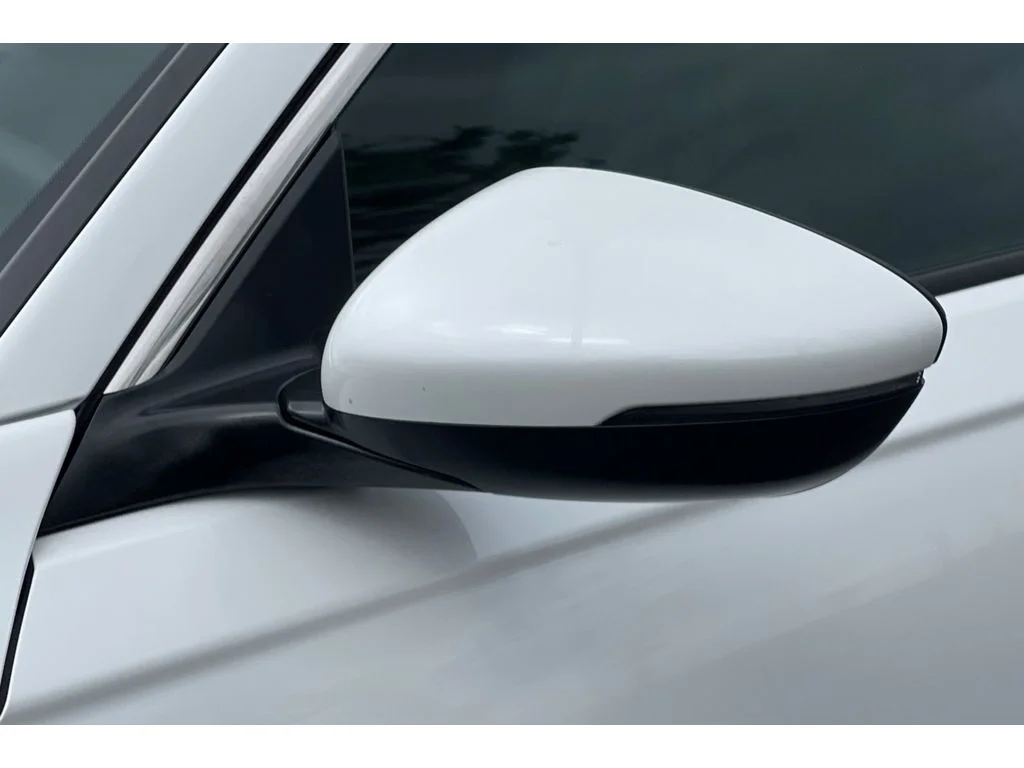 Used 2025 Platinum White Pearl Honda EX-L image 49