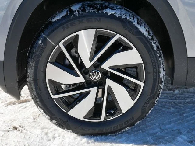 New 2026 Silver Volkswagen 2.0T SEL image 5