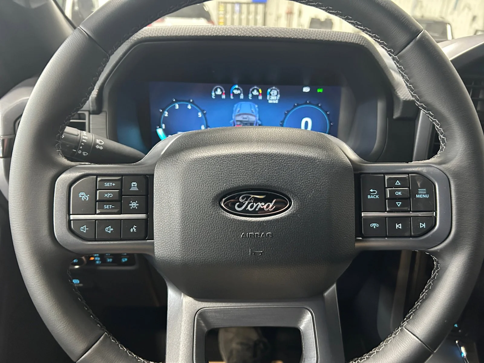 New 2026 Agate Black Metallic Ford XLT image 22