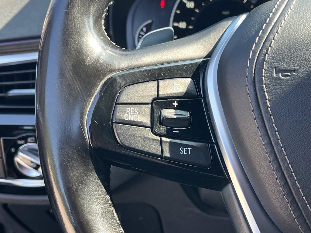 Used 2018 Black BMW 540i xDrive image 38