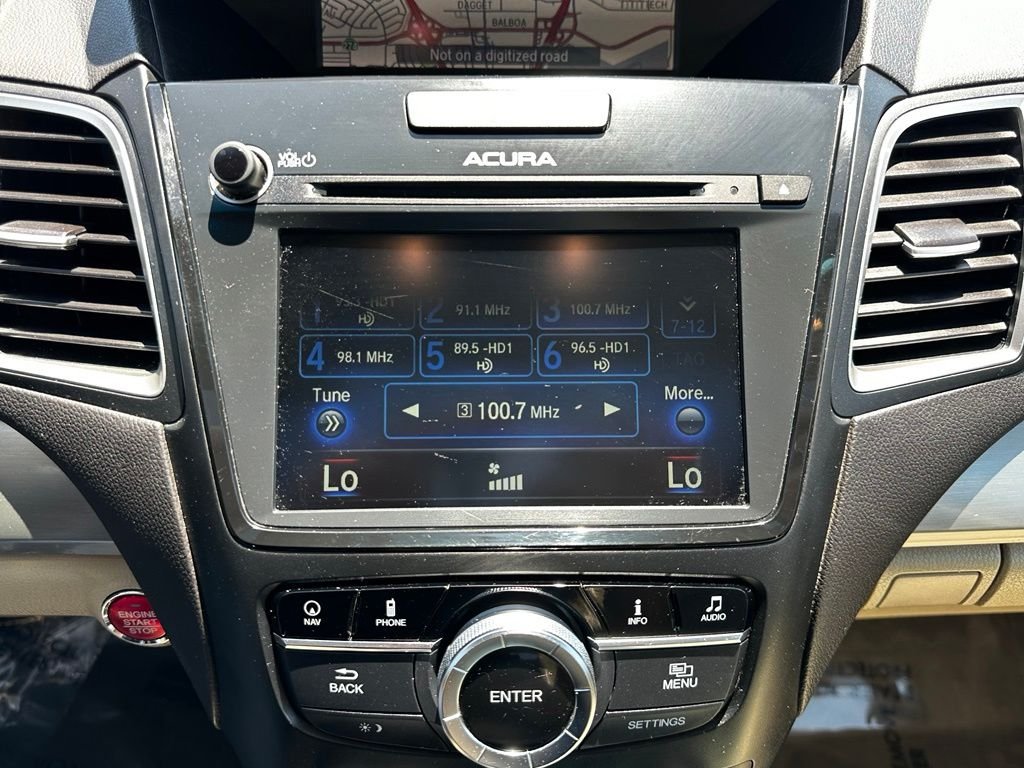 Used 2018  Acura Technology Package image 28