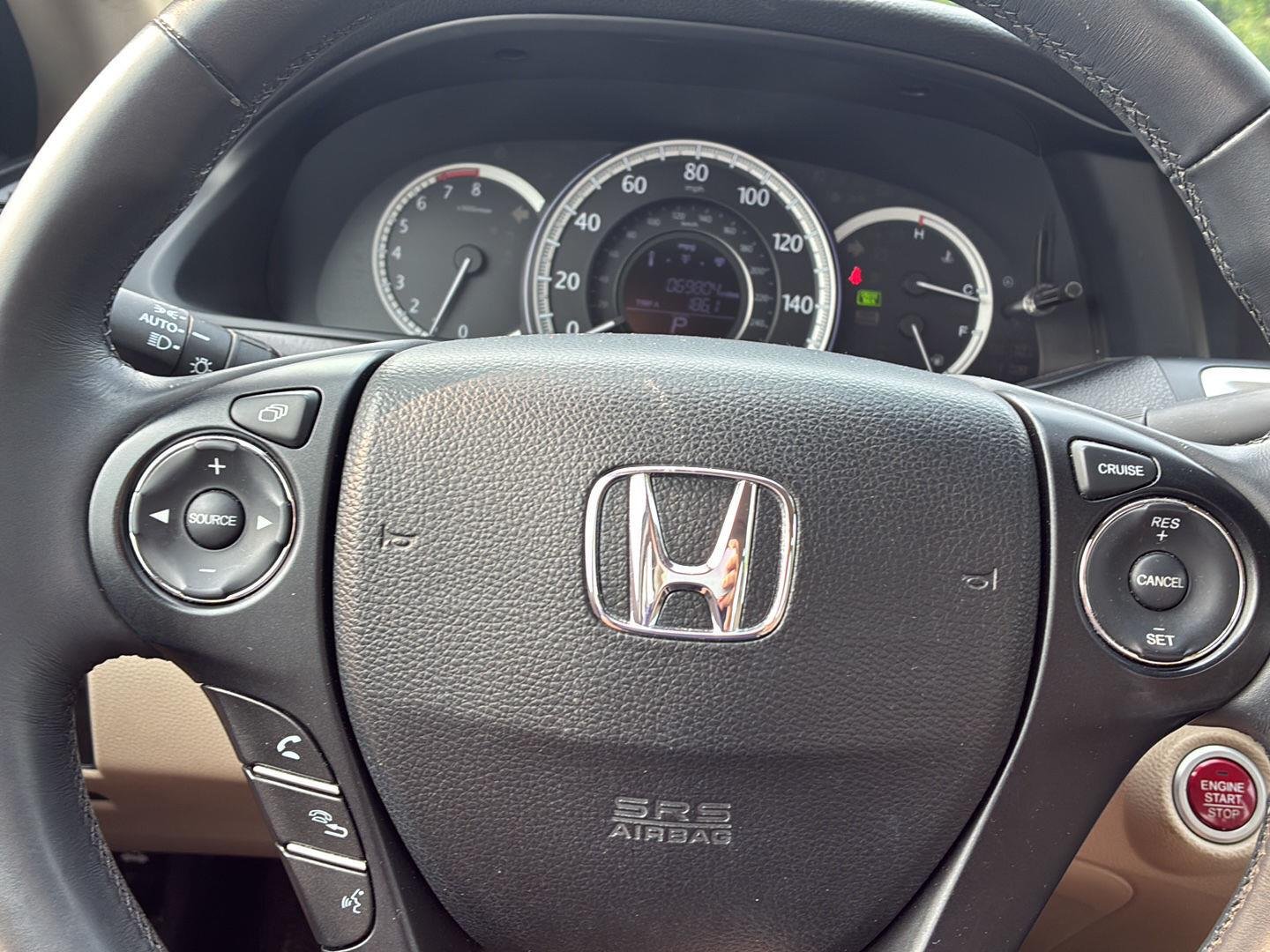 Used 2015  Honda EX-L image 6