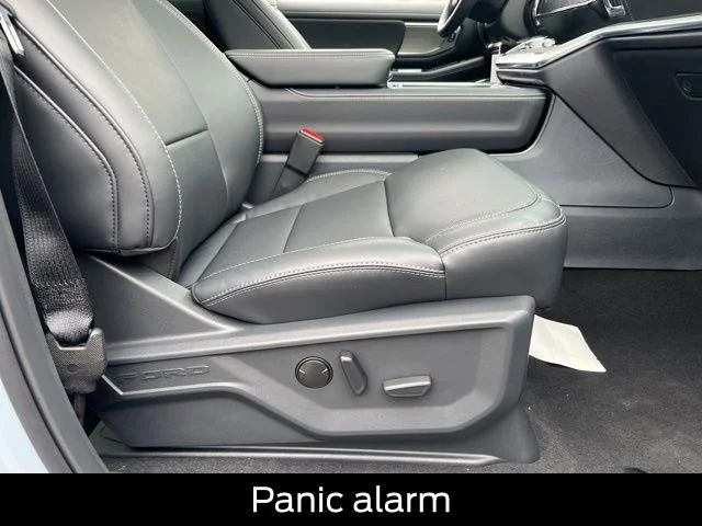 New 2026 Glacier Gray Metallic Tri-Coat Ford Platinum® image 21