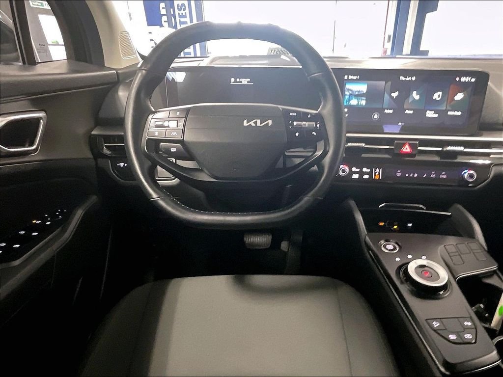Used 2026 Black Kia LX image 17