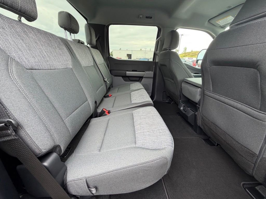 New 2026 Avalanche Ford F-250® XLT image 38