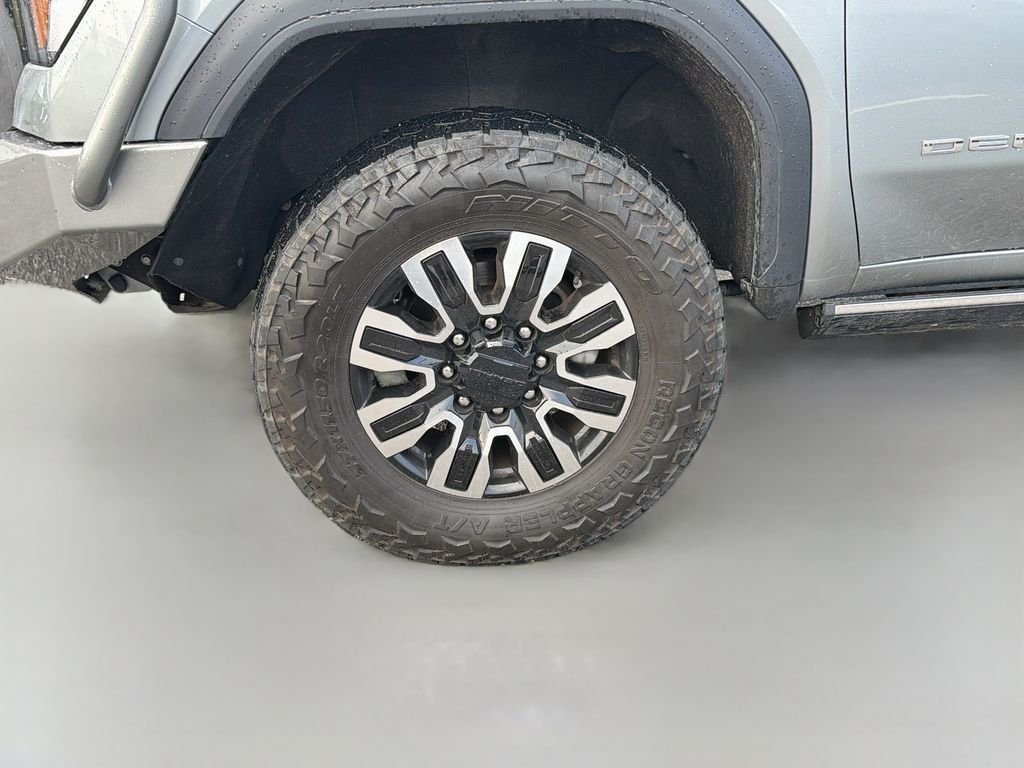 Used 2024 Silver GMC Denali Ultimate image 35
