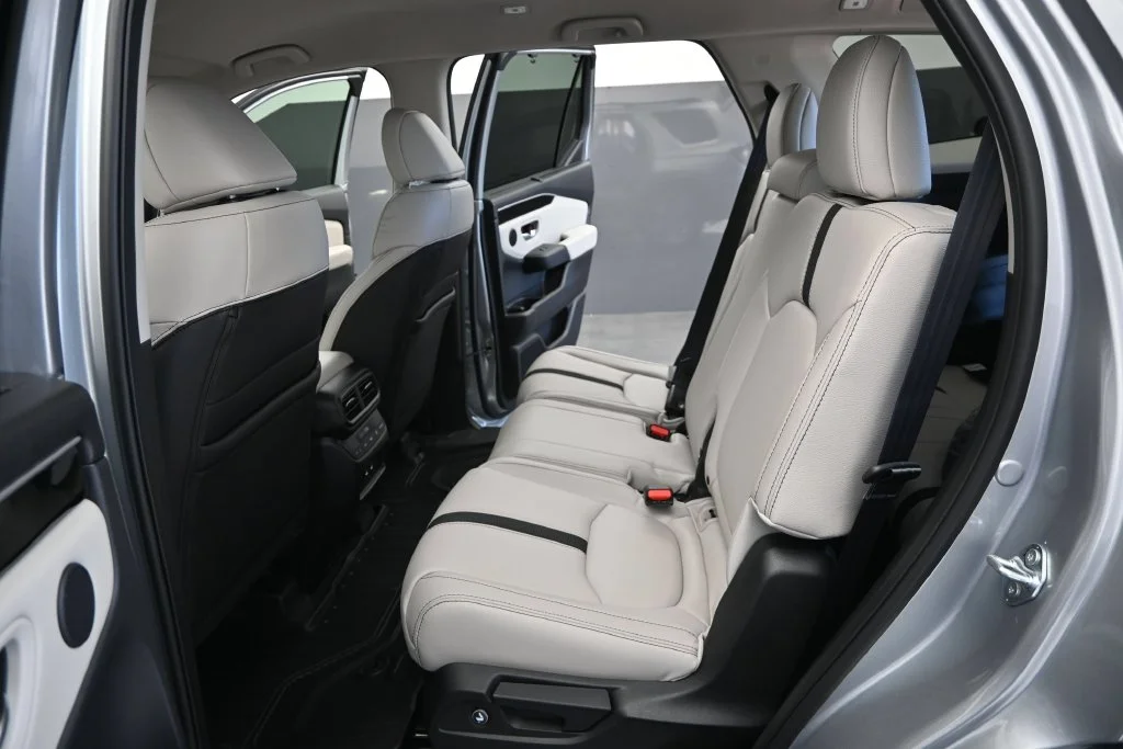 New 2026 Solar Silver Metallic Honda EX-L image 18