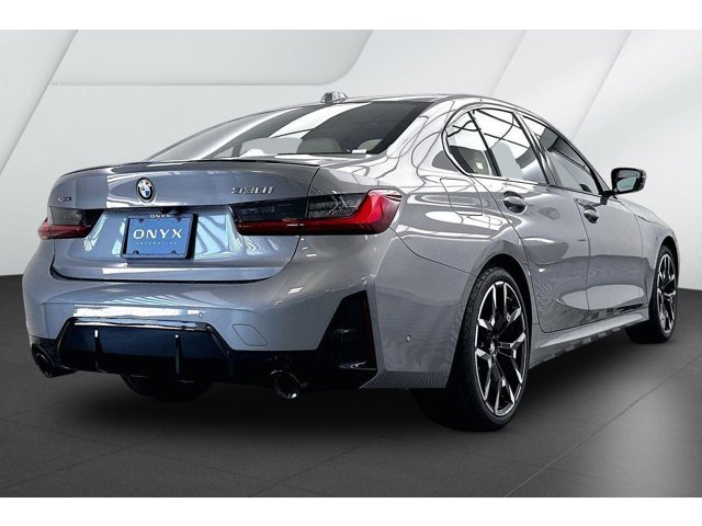 New 2026 Skyscraper Grey Metallic BMW 330i xDrive image 6