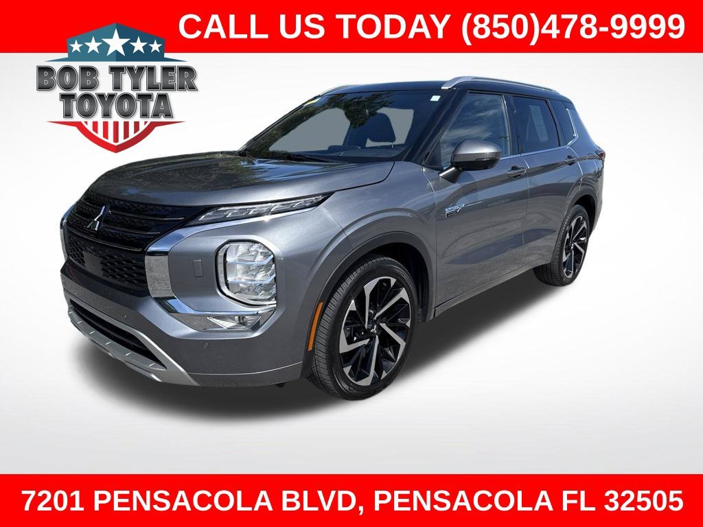 Used 2023 Silver Mitsubishi SEL image 1
