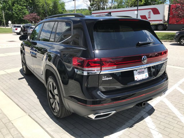 New 2026 Deep Black Pearl Volkswagen 2.0T SE w/Technology image 6
