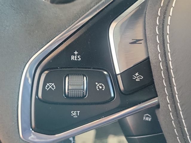 2027 Chevrolet Corvette 3LT - Photo 8
