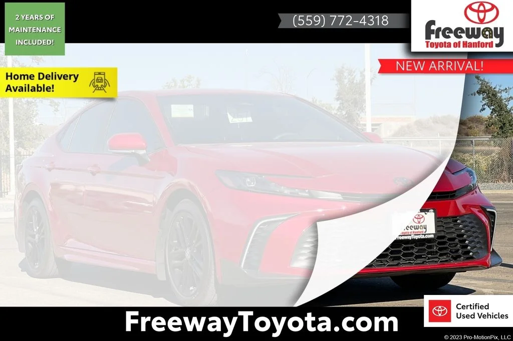 2026 Toyota Camry SE Hybrid's photo