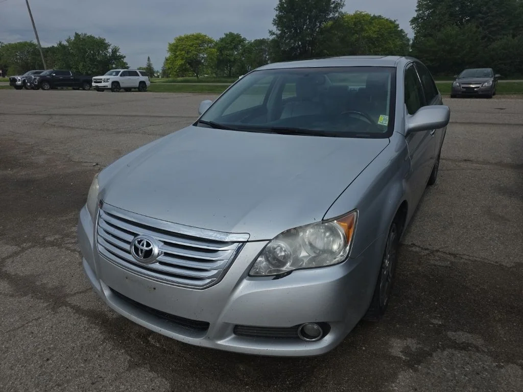 2009 Toyota Avalon Limited's photo