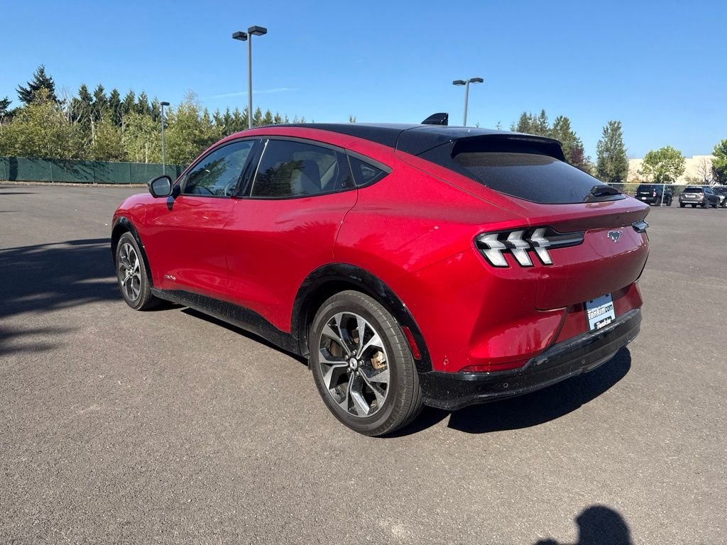 Used 2023 Rapid Red Metallic Tinted Clearcoat Ford Premium image 5