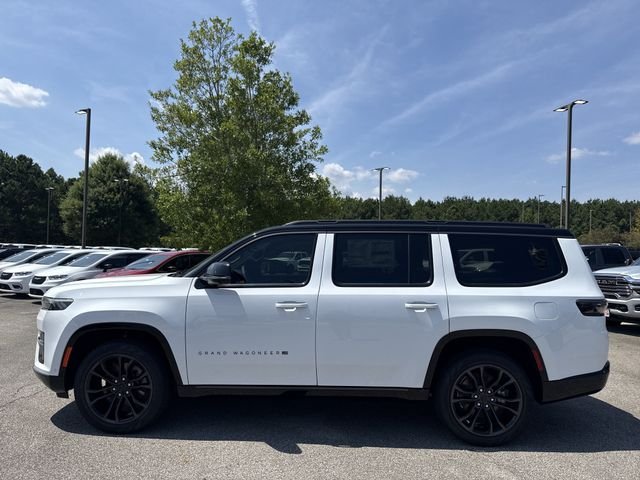 New 2026 White Jeep Summit Reserve image 4